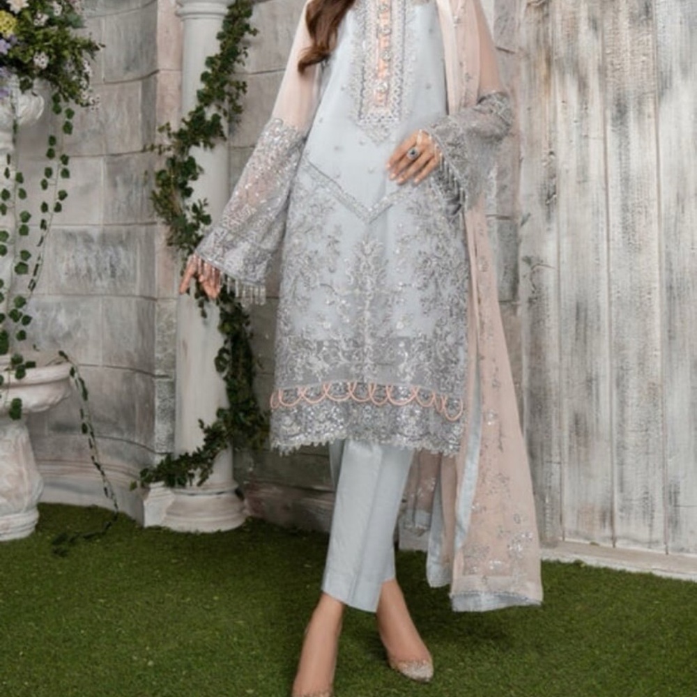 Pakistani Elegant Embroidered Suit in Light Gray